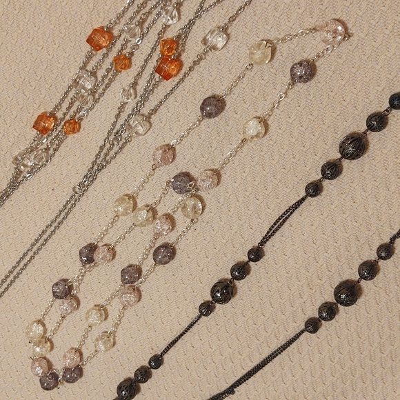 Lot of Necklaces - Picture 6 of 7